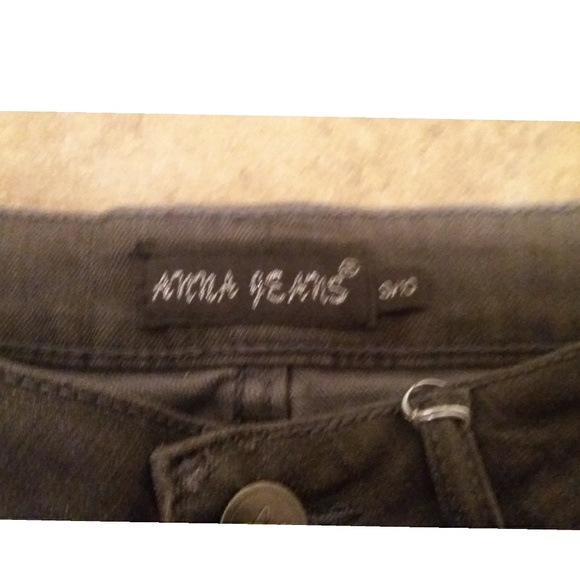 Grey Capris Jeans - Picture 3 of 3